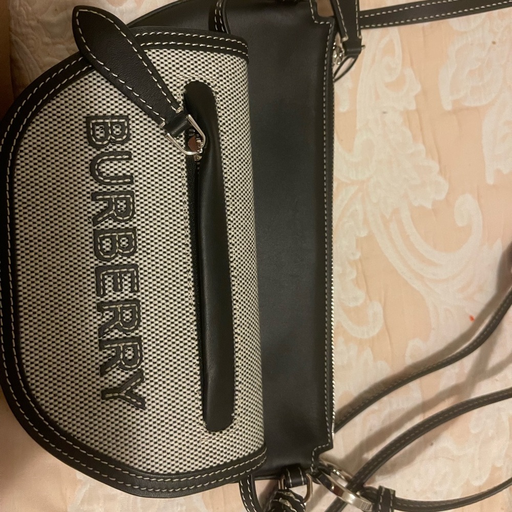 Burberry small bag
